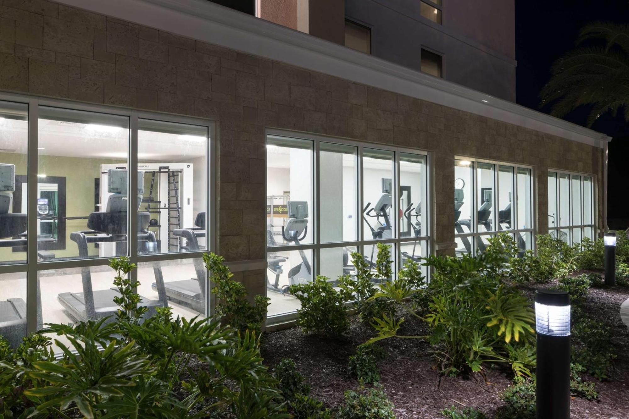 Home2 Suites By Hilton Cape Canaveral Cruise Port Eksteriør billede
