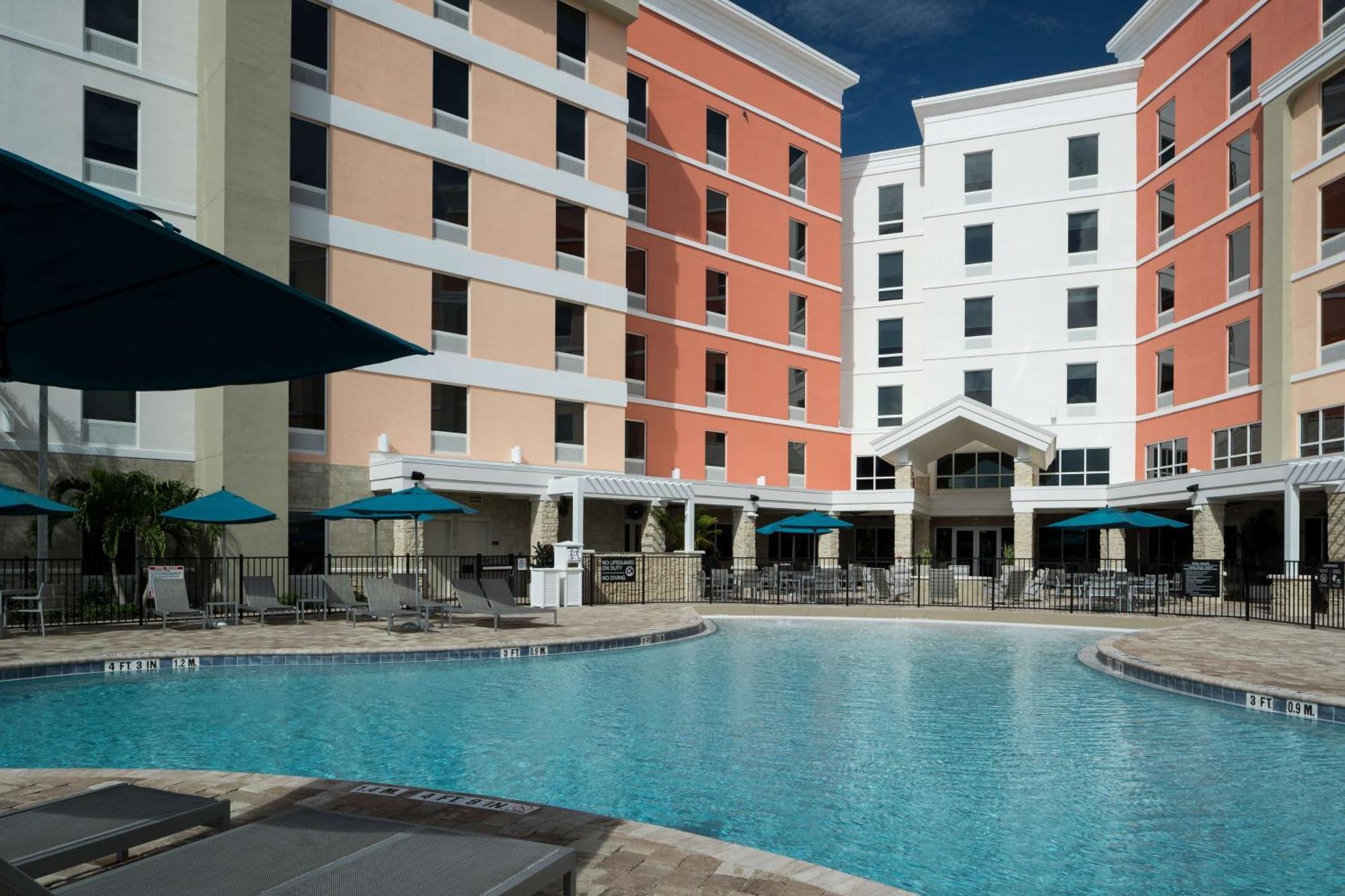 Home2 Suites By Hilton Cape Canaveral Cruise Port Eksteriør billede
